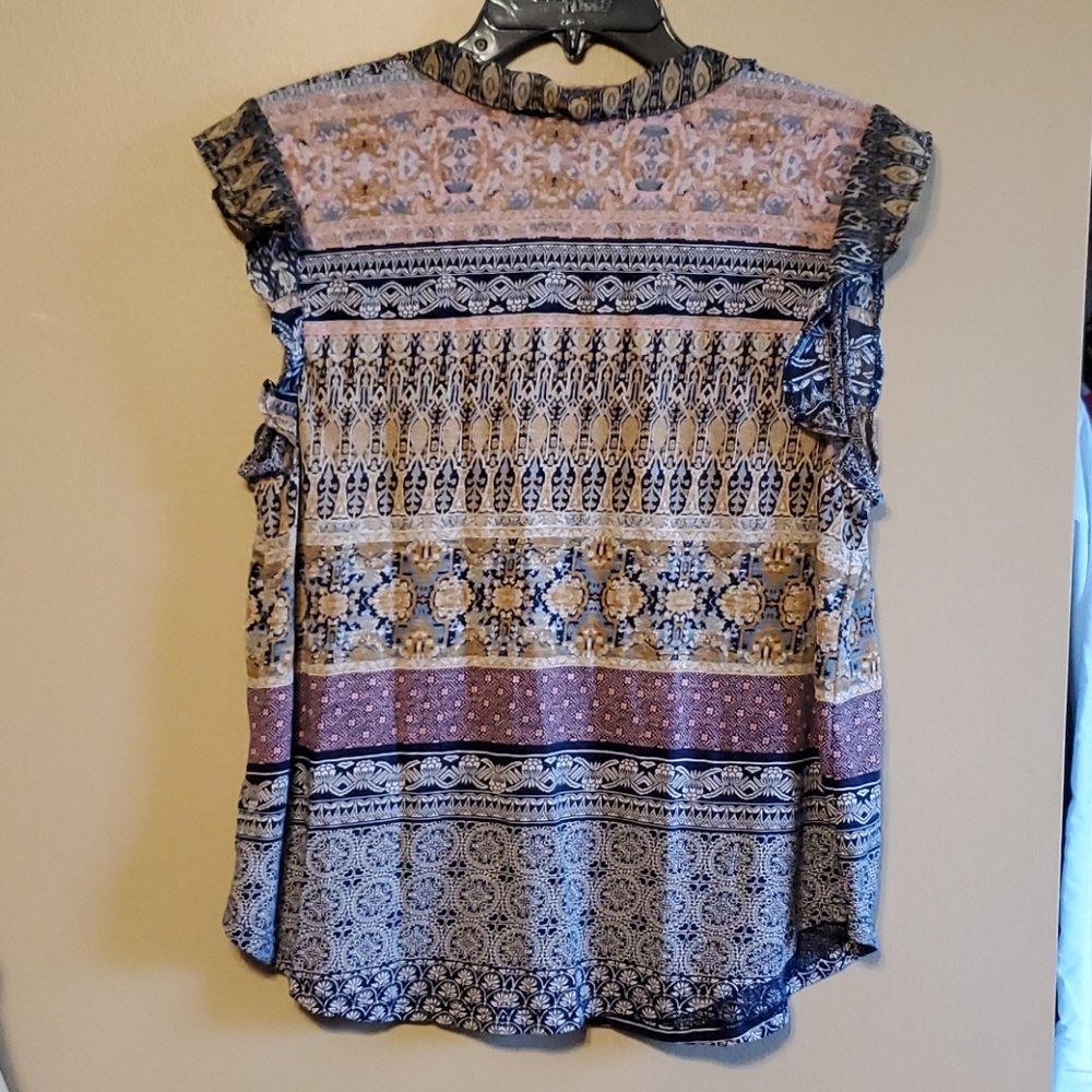 Lucky Brand Top - Picture 3 of 5